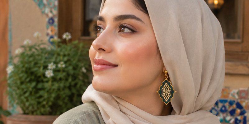 خرید گوشواره برای صورت گرد